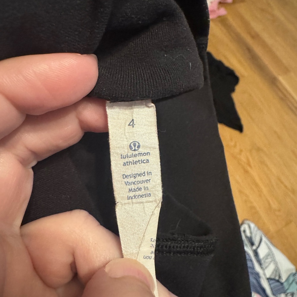 Lululemon Black Athletic leggings - Size 4